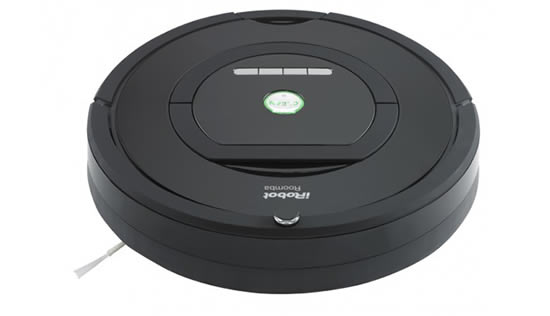 Chez Irobot, le roombat 770 emet seulement 63 Db